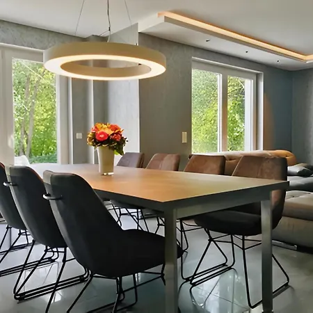 Strandvilla Leni Willa *